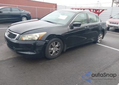 2010 Honda Accord 2.4 Lx-P z USA, uszkodzony, nr VIN 1HGCP2F43AA164161